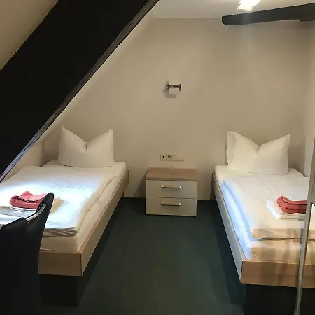 Schlossgasthaus Hotel *